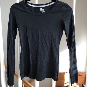 SOLD Black Long sleeve tee